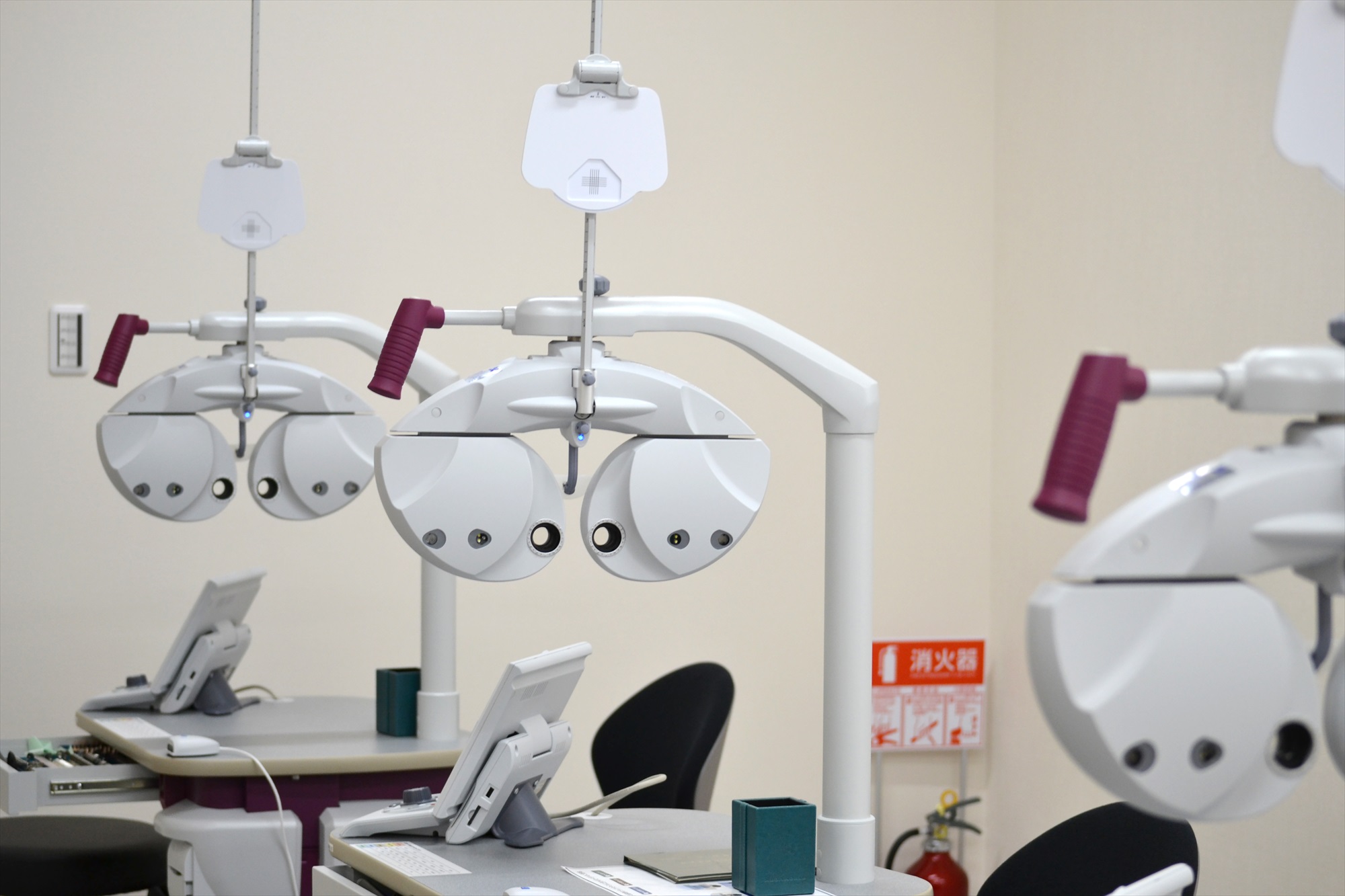 メガワールド 一社眼科